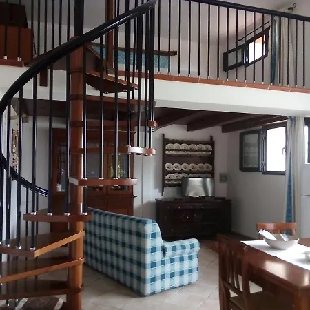 Sa Domo E Su Mare Apartment *